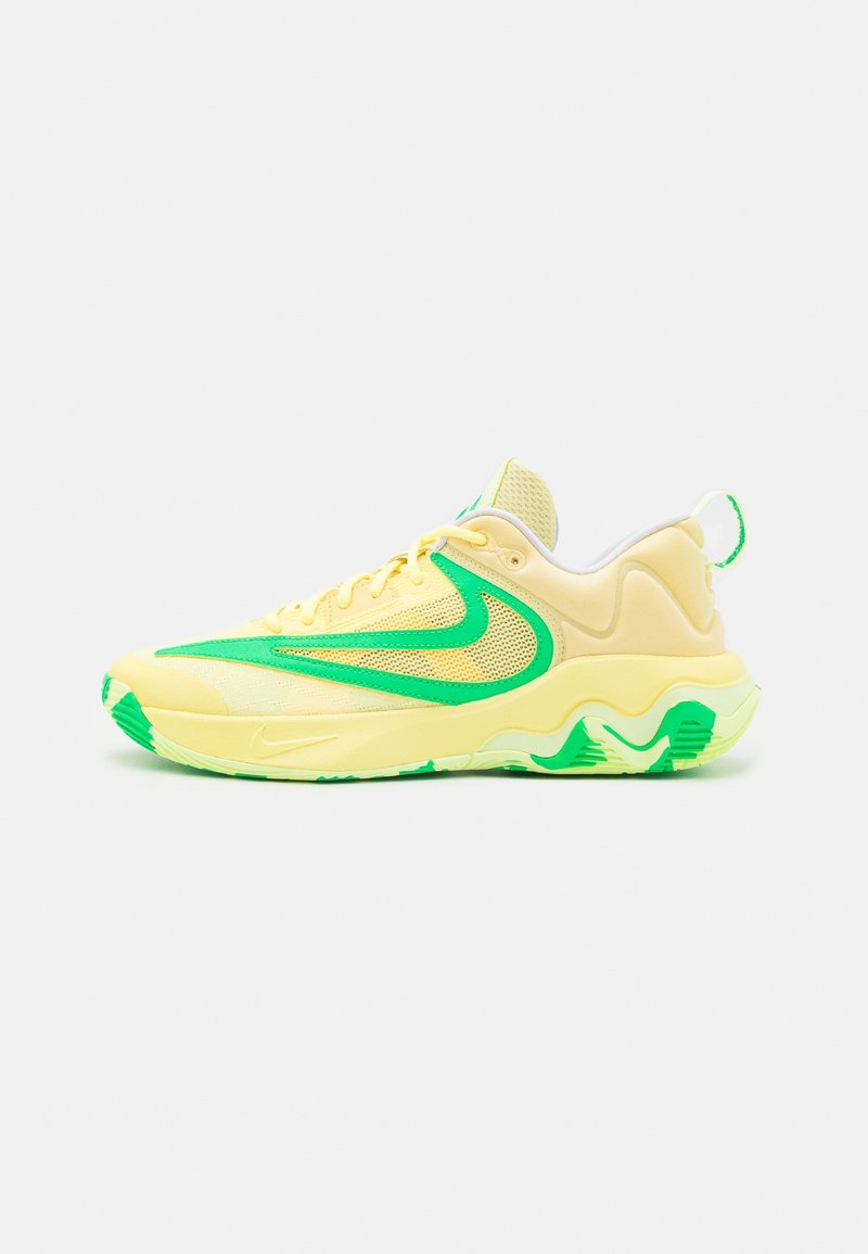 Nike Performance Basketball shoes - yellow - (Pre-owned  display picture 1