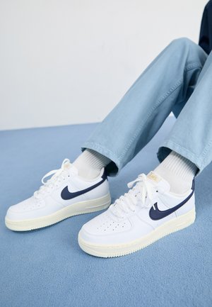 AIR FORCE 1 07 - Baskets basses - white/obsidian/pale ivory/metallic gold