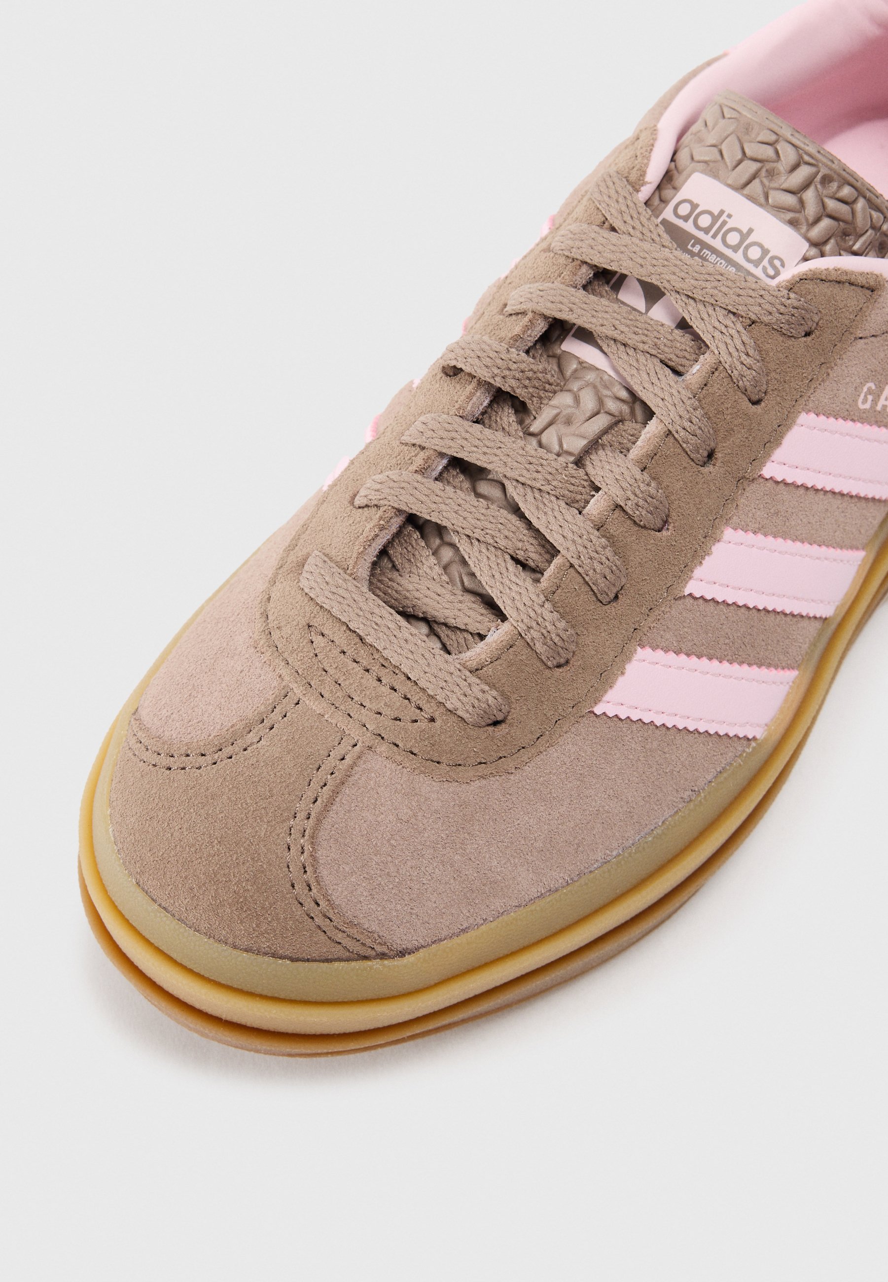 Gazelle sneakers adidas ブラウンピンク Shop adidas Womens Gazelle