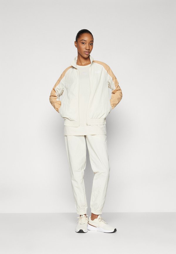 RELAXED TEE - Basic T-shirt - alpine snow2