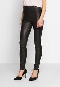 Soaked in Luxury Tygbyxor - black