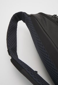 Thumbnail Image 5