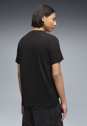 Puma, GRAPHICS CYBER PUMA T-SHIRT - T-shirt print - black