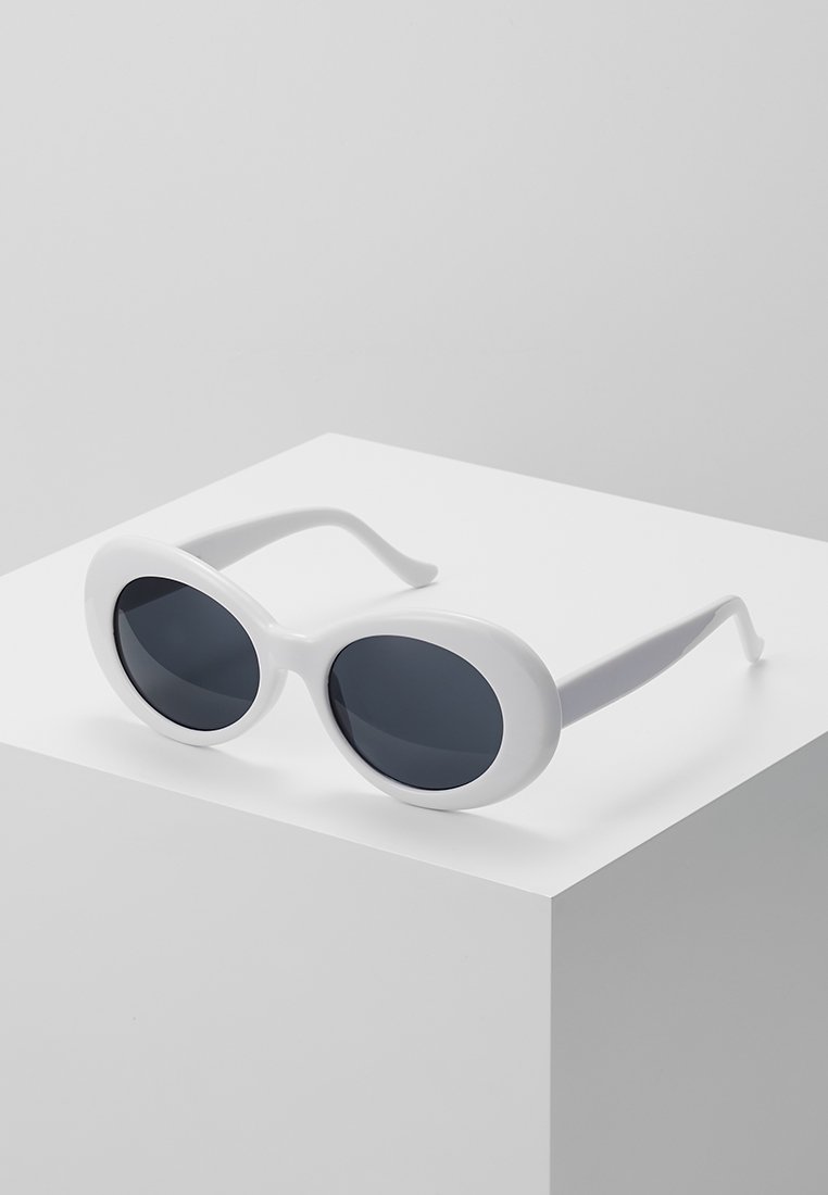 Urban Classics COBAIN - Gafas de sol - white/smoke