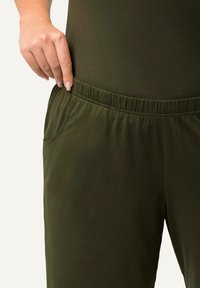 Ulla Popken BERMUDA  - Shorts - forest green