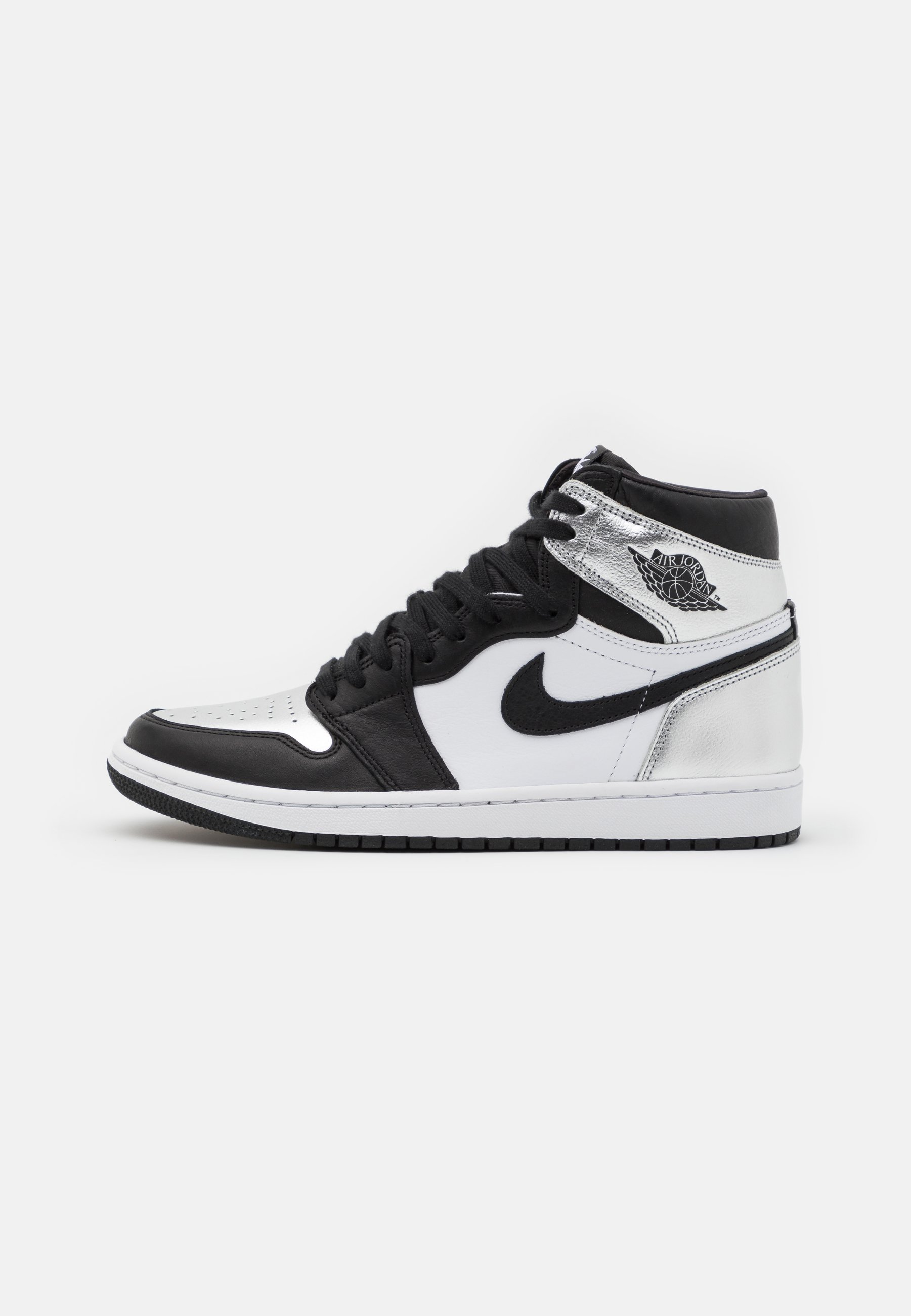 nike jordan air black and white