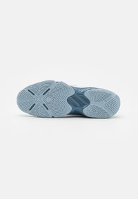 ASICS BLADE - Boty na házenou - white/vintage indigo