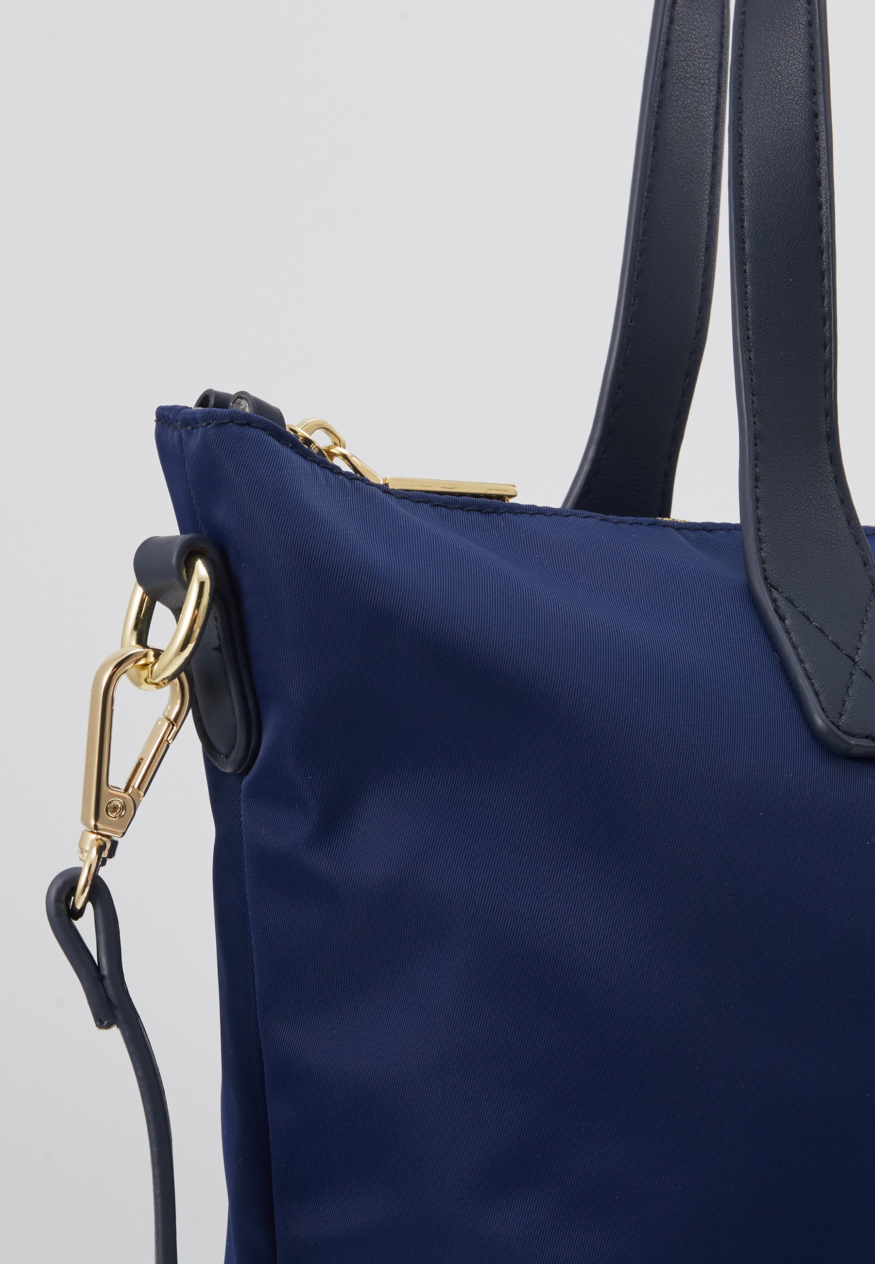 U.S. Polo Assn. PATTERSON Håndveske navy Zalando.no U.S. Polo Assn. PATTERSON Skulderveske blue Zalando.no