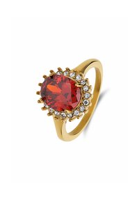Goldring mit einem großen roten ovalen Edelstein, umgeben von kleineren klaren Steinen. Glatter Ring mit polierter Oberfläche.