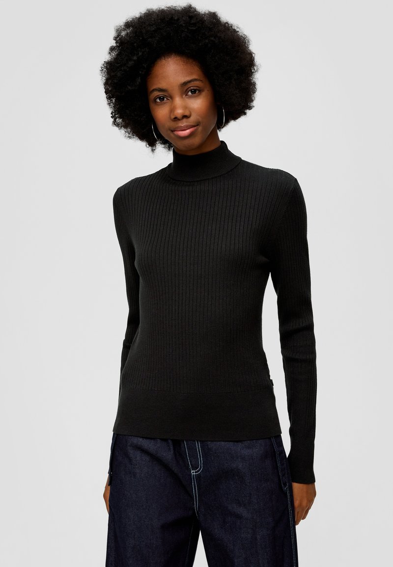 QS Sweter