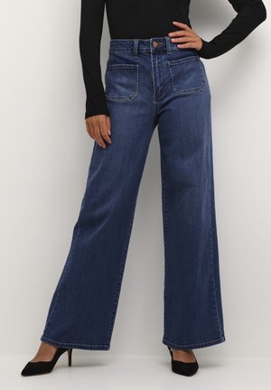 Kaffe KAKARLA - Ravne kavbojke - medium blue washed denim