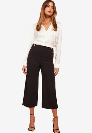 REGULAR FIT - SMART BUTTON DETAIL CULOTTES - Tygbyxor - black