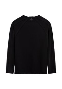 Maglietta nera a maniche lunghe con scollo rotondo, dotata di maniche raglan, cuciture piatte e una piccola etichetta sul retro del collo. Tessuto liscio.