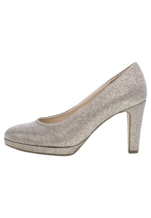 High-heeled pump in metallic silver fabric with a rounded toe, low-cut vamp, and a thick platform. Textured, with a smooth interior lining.