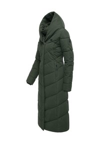 Lång grön vadderad jacka med en stor, vikbar huva, diagonalt quiltat mönster, dragkedjestängning och sidofickor. Tillverkad av ett vattenavvisande material.