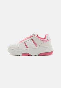 Tommy Jeans THE BROOKLYN - Sneakers low - preppy pink