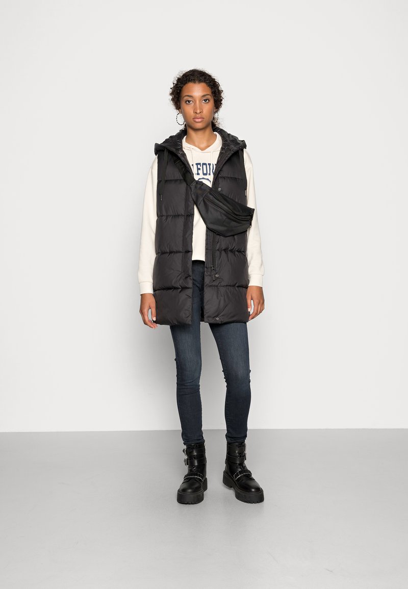 Damen Leichte Jacken | ONLY PUFFER Weste black/black string/schwarz - LD12741 Damen Leichte Jacken | ONLY PUFFER Weste black/black string/schwarz - LD12741