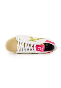 MUNICH RETE SKY - Zapatillas - fuchsia