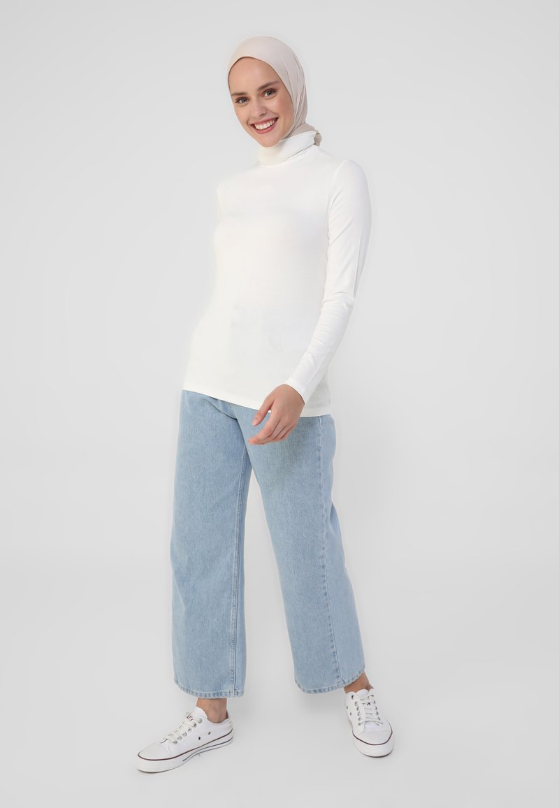 Modanisa Longsleeve crème