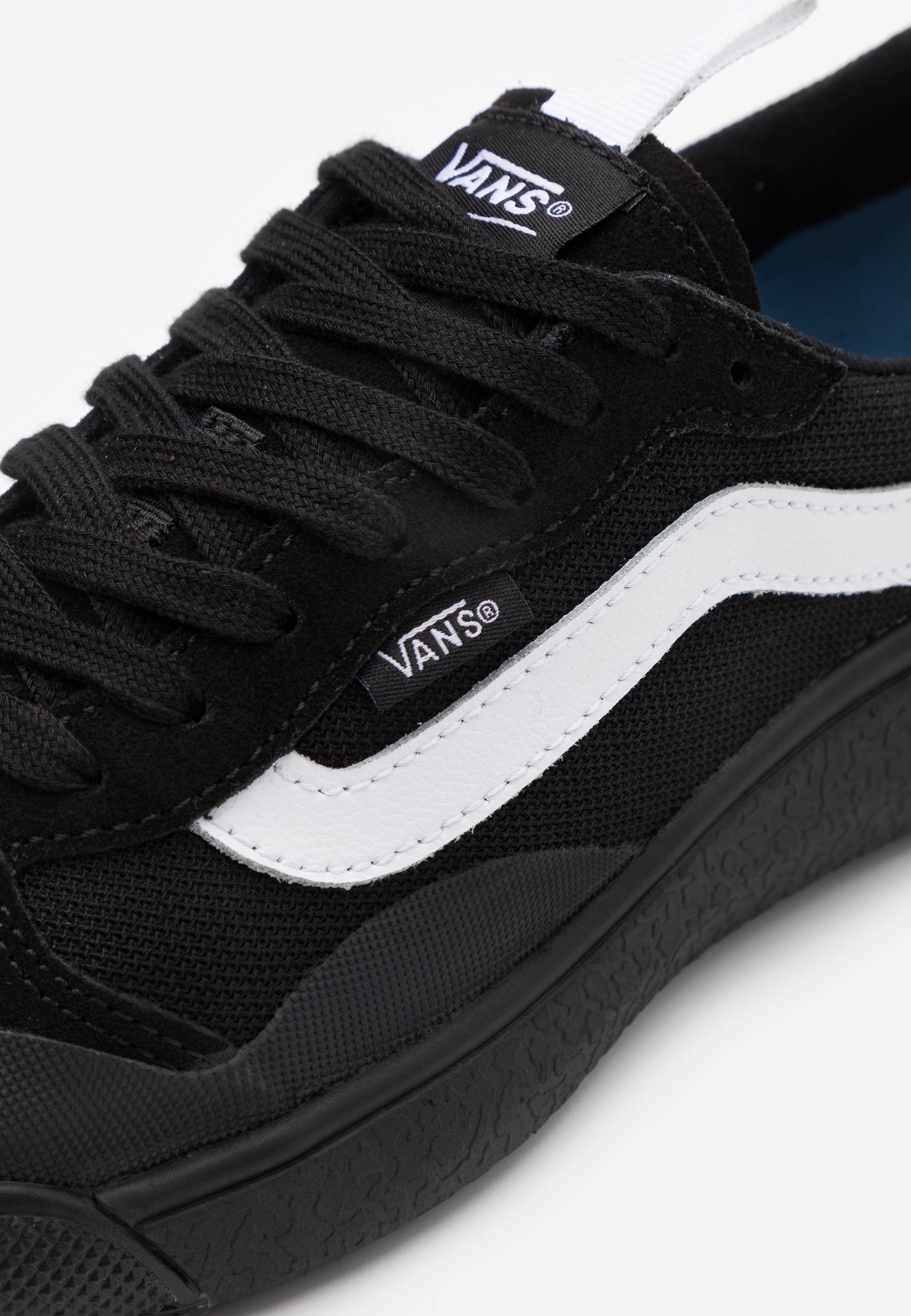 vans ultrarange exo shoes black