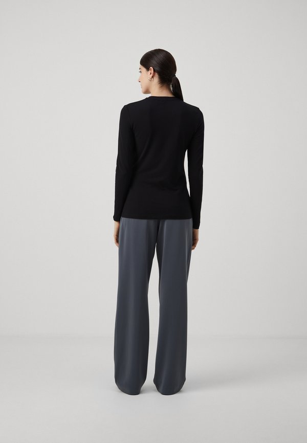 ESTER - Long sleeved top3