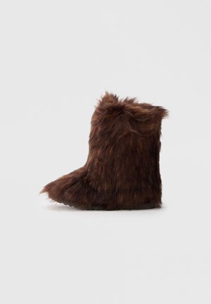 BEASTIE - Cizme de iarnă - brown