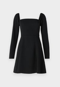 Vestido negro de manga larga con escote cuadrado, corsé ajustado y falda acampanada. Confeccionado en una tela suave con una textura sutil.