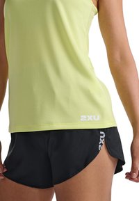 2XU AERO SINGLET - Top - limelight white reflective