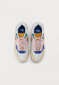 Nike Sportswear - AIR MAX 1 '87  - Sportbačiai - grain/rugged orange/violet/royal blue/pure platinum Miniatiūros vaizdas 1