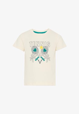 Kremowy T-shirt z krótkim rękawem z grafiką skrzyżowanych rakiet tenisowych w kształcie turkusowych serc, żółtą piłką tenisową u góry oraz napisem "TENNIS" na górze.