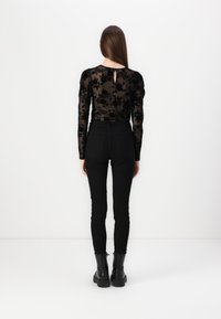 JDY JDYMOON  - Vaqueros pitillo - black denim