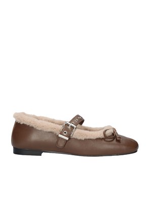 CELIA - Bailarinas con hebilla - brown