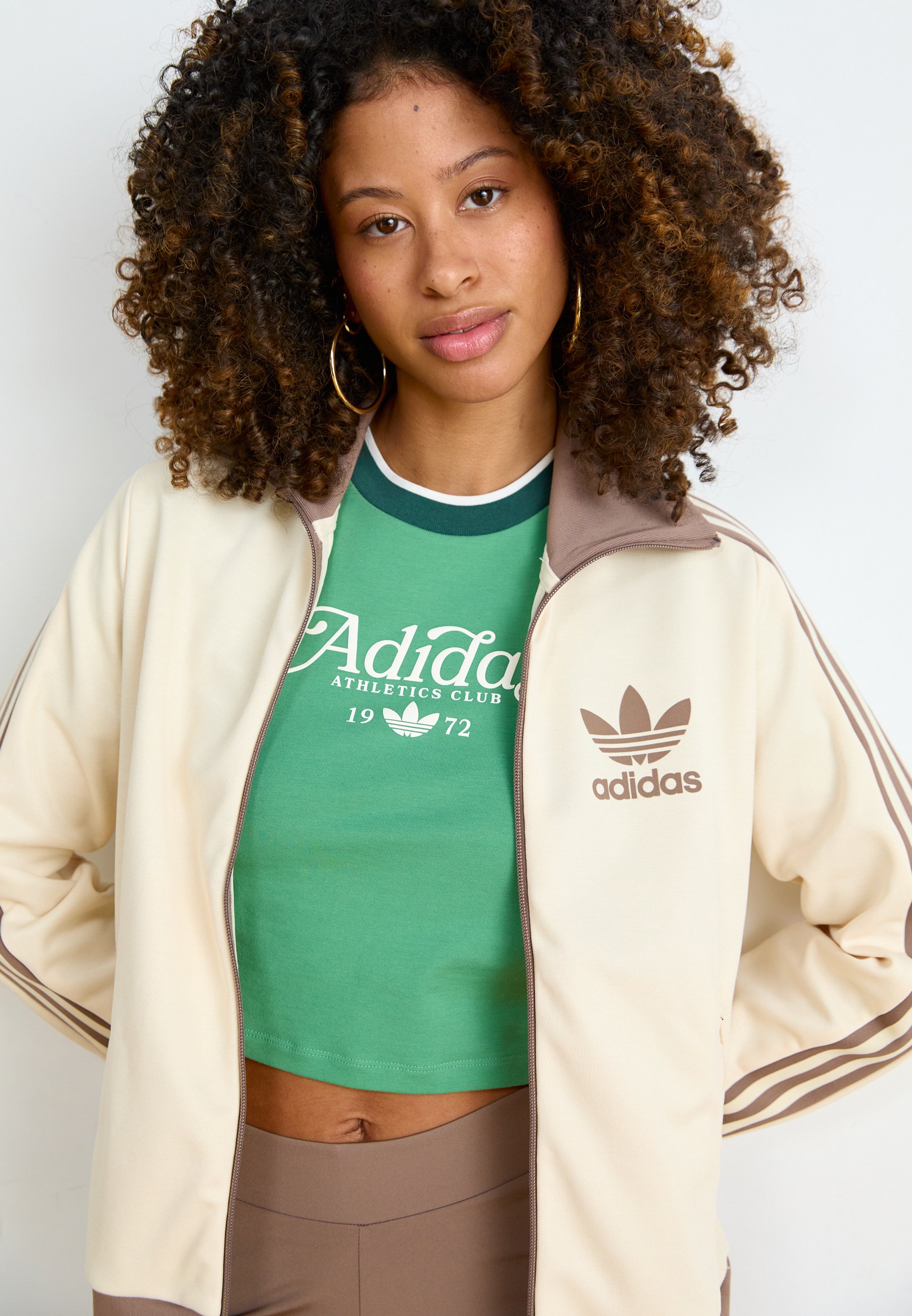 アウターその他 (W) Adidas Originals Retro Velvet Collared Track Cream White W) Adidas Originals Retro Velvet Collared Track Cream White