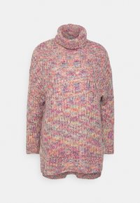 Pull à col roulé en maille épaisse, tricoté avec un fil multicolore rose, orange et violet, manches longues et motif côtelé.