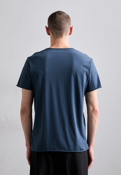Filippa K ROLL NECK TEE - Tricou basic - dawn blue