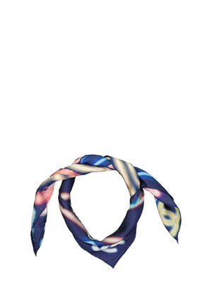 Foulard en soie avec nœud torsadé, présentant un motif abstrait multicolore sur fond bleu foncé.
