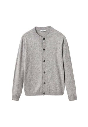 Cardigan gris hecho de tejido de punto suave, con cuello redondo, siete botones negros en el frente y puños y dobladillo de canalé.