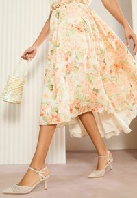 Friends Like These WIDE FIT - KNOT POINTED TOE STILETTO COURT - Klasické lodičky na opätku - cream