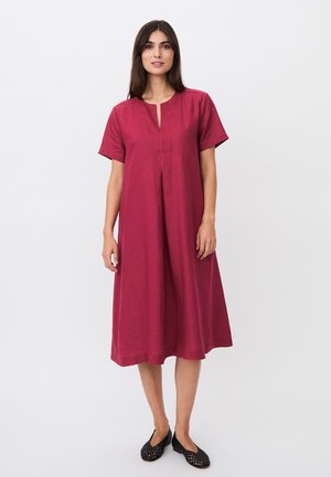 Masai MANIPANI - Jurk - beet red