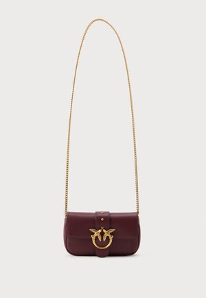 Pinko, LOVE ONE POCKET - Чанта за носене през рамо - bordeaux/antique gold-coloured