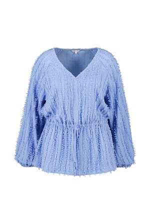 Blouse bleu clair à manches longues avec texture, col en V, taille à cordon et motif rayé vertical effiloché.