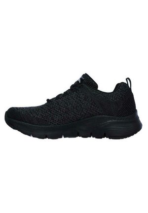 ARCH FIT INFINITE ADVENTURE BBK - Sneaker low - black