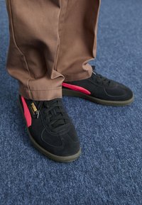PALERMO UNISEX - Sneaker low - black/sunset glow