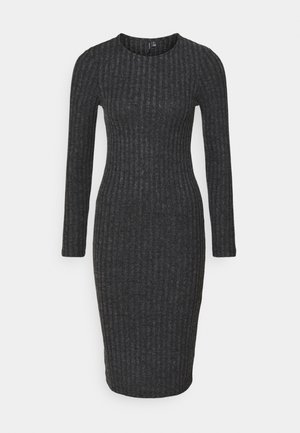 Grijze geribbelde gebreide jurk met lange mouwen en een aansluitende silhouet, voorzien van een ronde halslijn en een zoom tot op de knie.