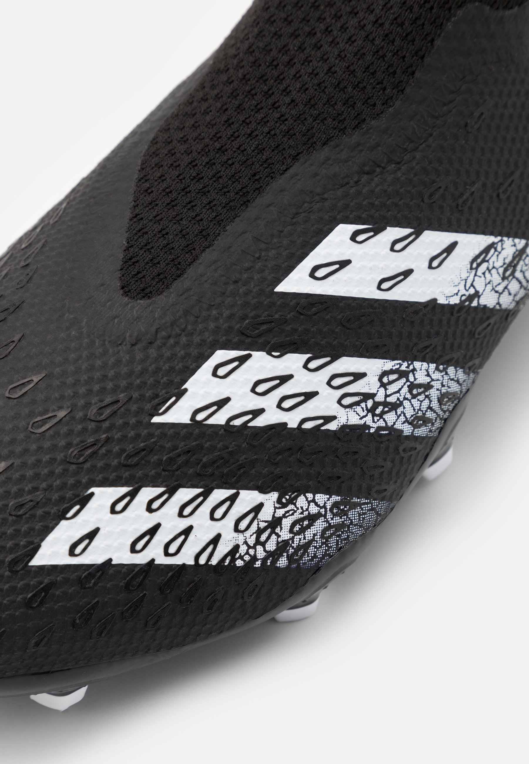 adidas Performance PREDATOR FREAK .3 FG - Voetbalschoenen met kunststof  noppen - core black/footwear white/Zwart - Zalando.nl