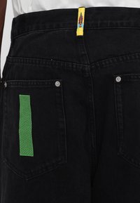 Icecream RUNNING DOG  - Short en jean - black denim