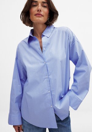WIDE SLEEVE OVERSIZED  - Hemdbluse - blue white stripes