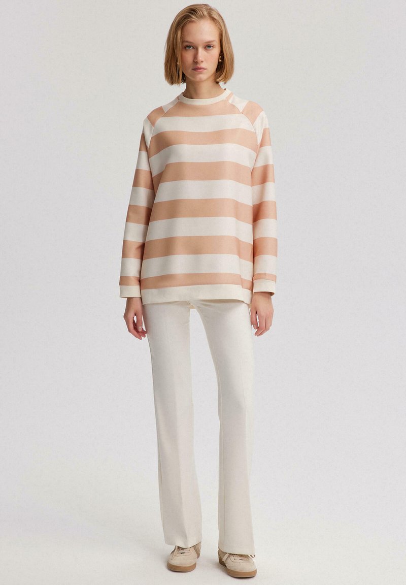 Touché Privé Sweater graniet Touché Privé Sweater graniet