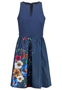 Robe bleu marine sans manches avec un corsage ajusté, un décolleté en V échancré, et une jupe présentant un panneau à imprimé floral multicolore vibrant.