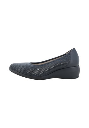 Scarpa con zeppa da donna blu navy con tomaia in pelle traforata e punta arrotondata, progettata per un uso casual o da ufficio.